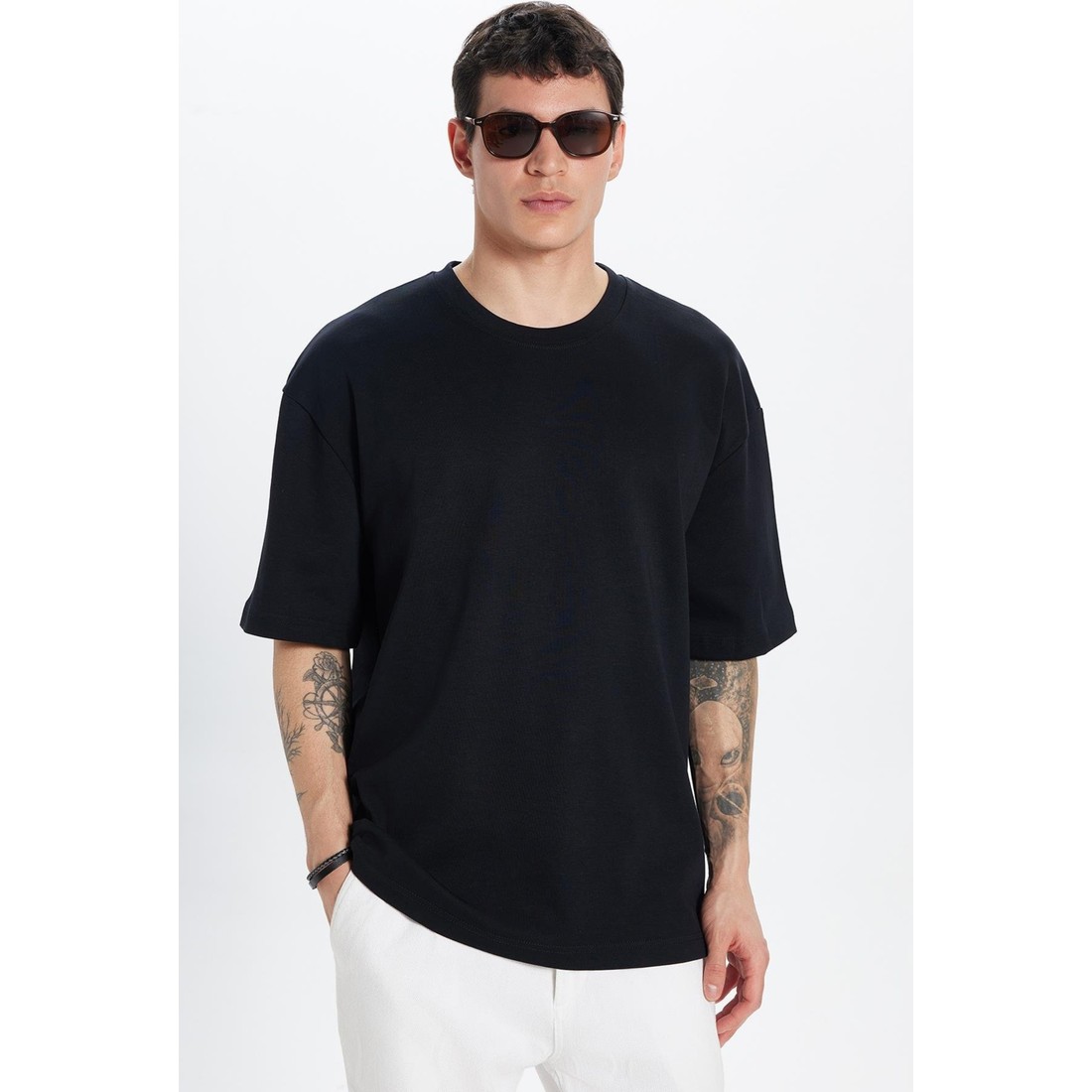 Tudors Unisex Oversize Geniş Kesim %100 Pamuk Yumuşak Dokulu Basic Bisiklet Yaka Siyah Tişört